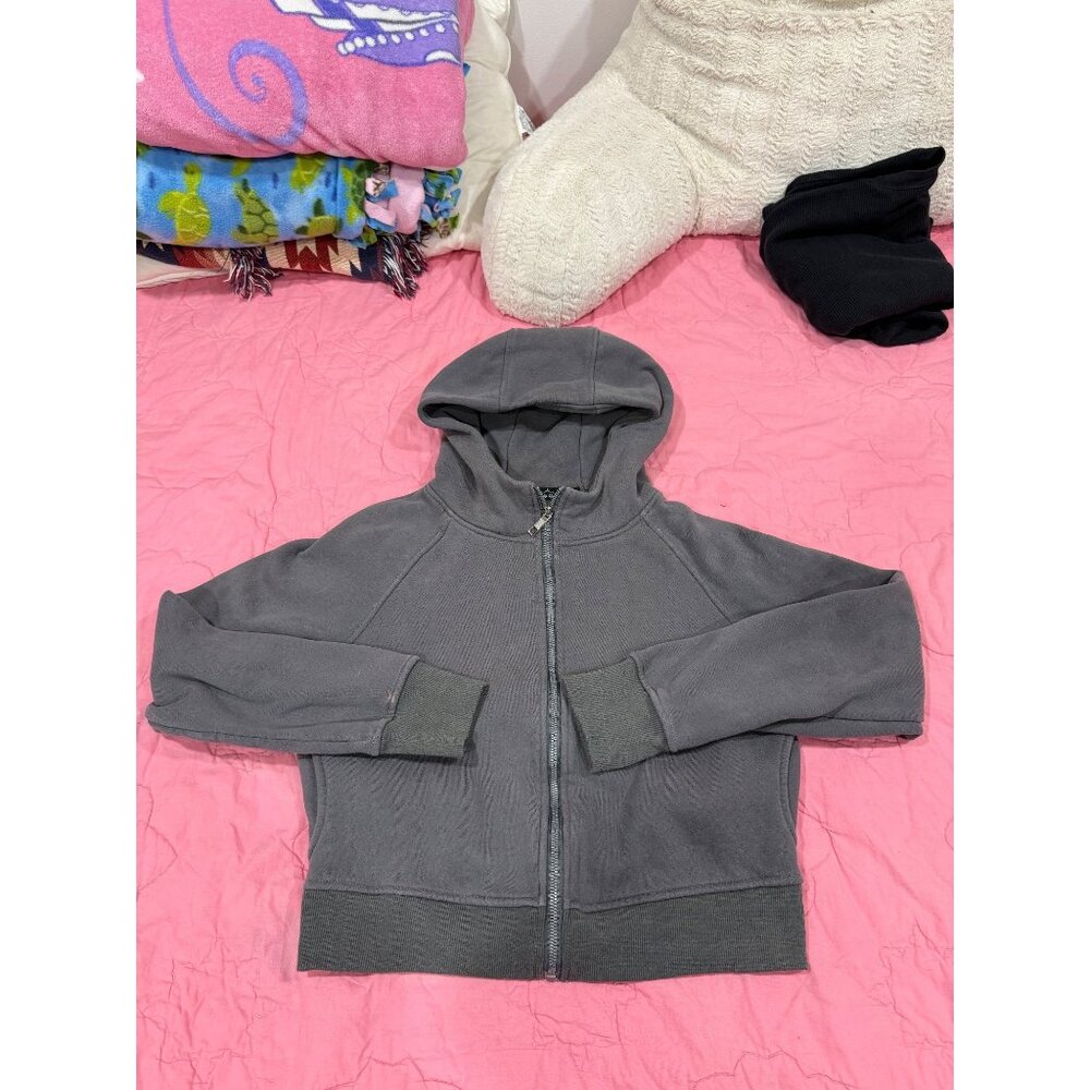 Trendy Queen grey crop sweater